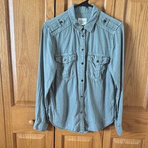 American Eagle Outfitters Seafoam Green Button-Down Shirt